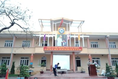 TRƯỜNG THCS NAM PHONG TỔ CHỨC CHUYÊN ĐỀ  “AN TOÀN GIAO THÔNG VÌ NỤ CƯỜI NGÀY MAI”