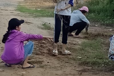 TOÀN TRƯỜNG LAO ĐỘNG TỔNG VỆ SINH CHUẨN BỊ CHO NĂM HỌC MỚI VỚI TINH THẦN PHẤN KHỞI, VUI TƯƠI.